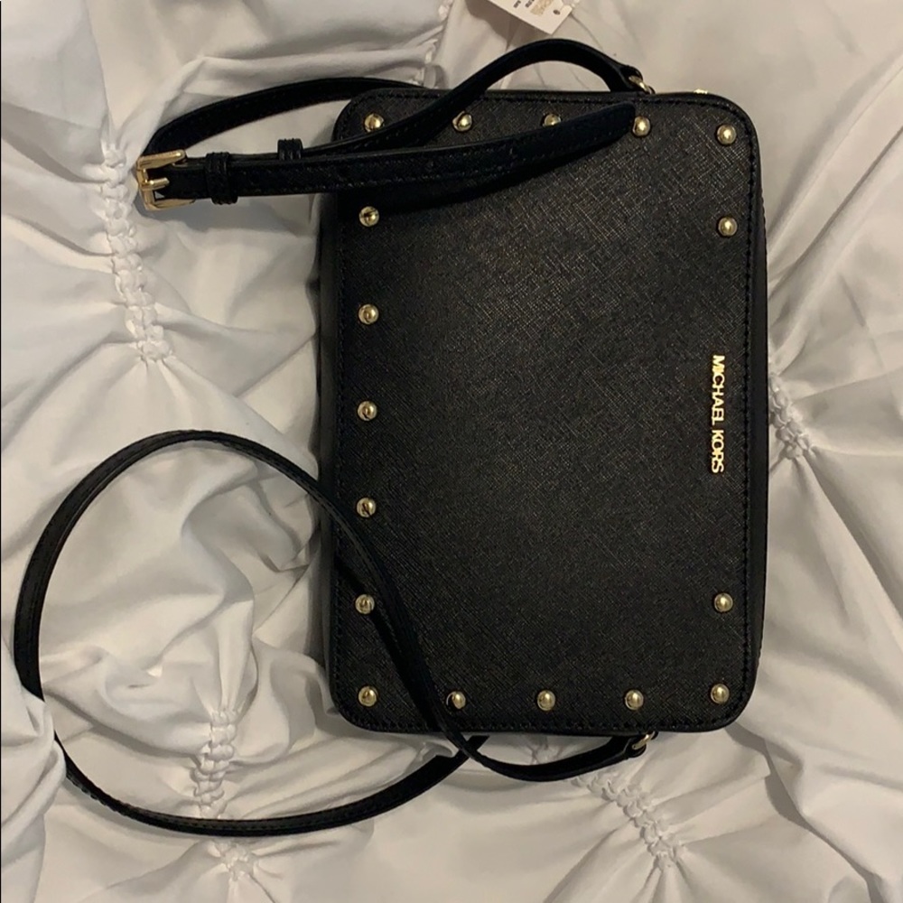 Michael kors crossbody